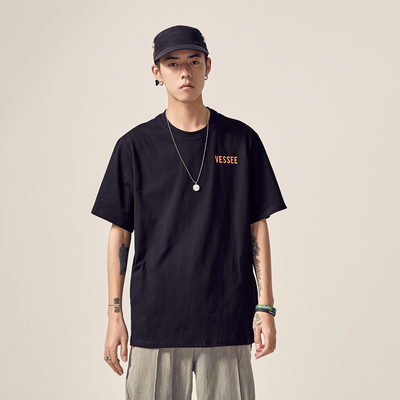 Remera Hip Hop Japonés con Estampado Urbano - Image 4