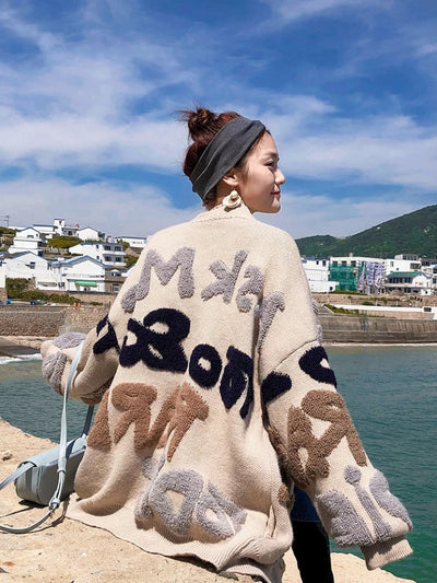 Cardigan Grueso Oversized con Letras - Suéter Voluminoso - Image 3