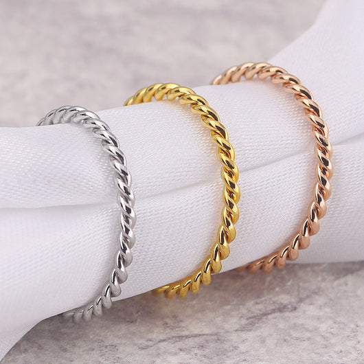 Anillo Retorcido de Acero Titanio para Mujer - Image 3