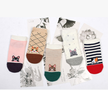Pack 5 Pares Calcetines Gatos a Rayas para Mujer - Algodón Cómodo y Divertido - Image 2
