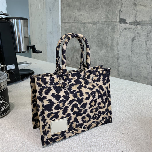 Bolsa Tote de Lona con Estampado de Leopardo y Correa Ancha - Image 12