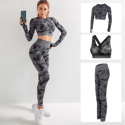 Conjunto de Yoga Camuflado de Tres Piezas - Image 15