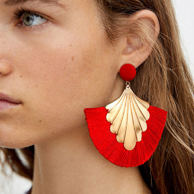 Aretes con Borlas Elegantes