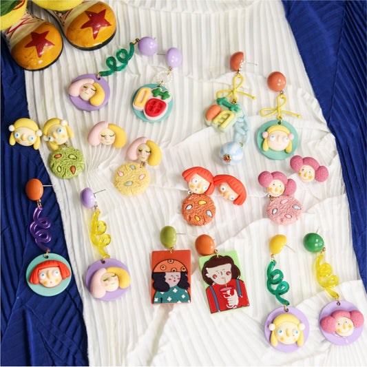Aretes Asimétricos Artesanales de Diseño Original para Mujer