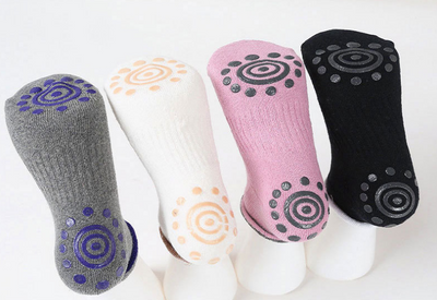 Calcetines de Yoga Antideslizantes con Suela de Silicona - Image 5