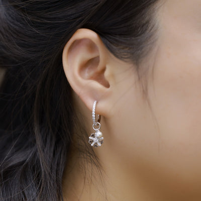 Aretes de Plata S925 con Perla y Diseño de Copo de Nieve