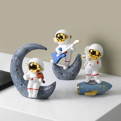 Figuras Decorativas Nórdicas de Astronauta en Resina - Image 17