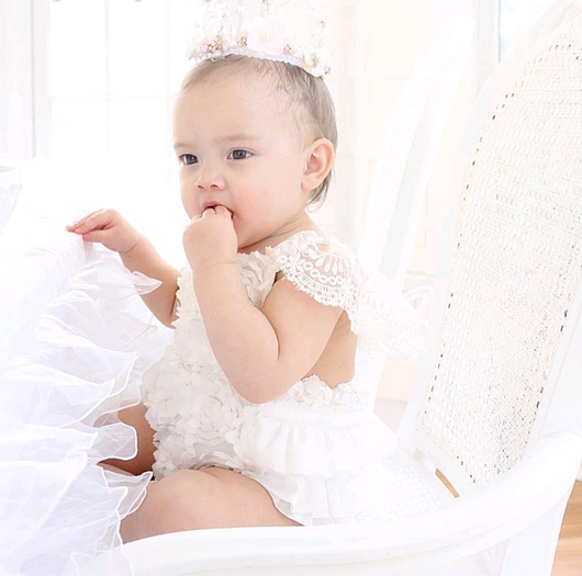 Mono Blanco de Encaje para Bebé - Jumpsuit Elegante de Verano - Image 7