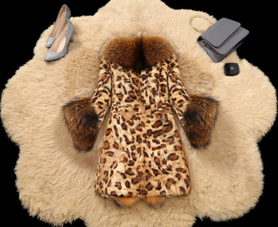 Chaqueta Leopardo Vintage con Mangas Ultra Esponjosas - Image 2
