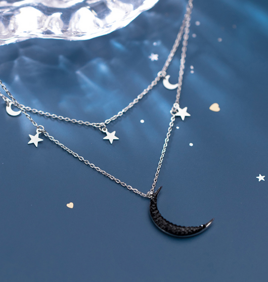 Cadena Clavícula Luna con Diamantes Negros