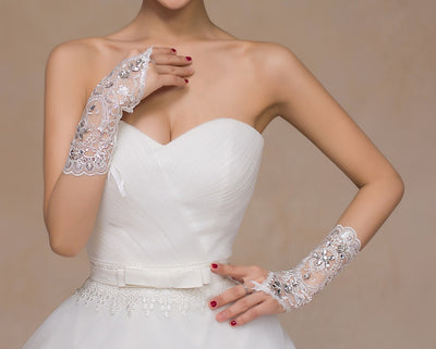 Guantes Elegantes para la Madre en la Boda - Image 6