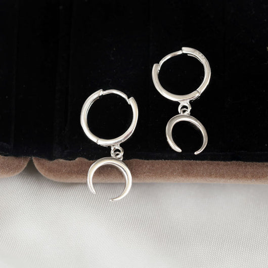 Aretes de Luna Creciente - Joyería Celestial Elegante - Image 6