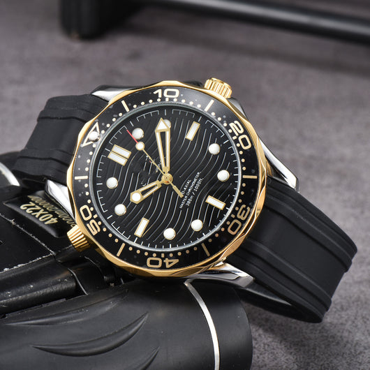 Reloj Mecánico Transparente de 3 Agujas para Hombre - Image 3