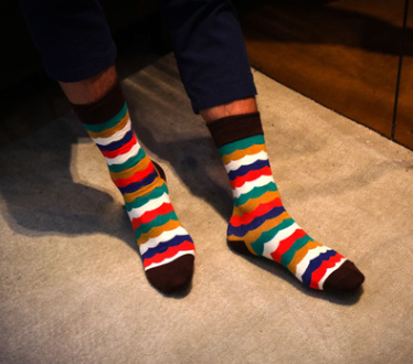 Calcetines Hombre Estilo Británico a Rayas Tubo Medio - Image 3