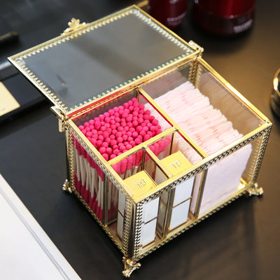 Organizador de Cosméticos de Vidrio Rojo con Protección Antipolvo - Image 10