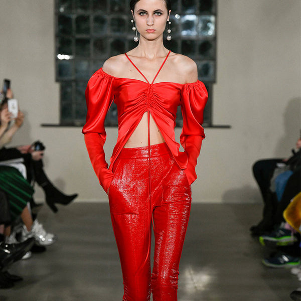 Conjunto Rojo Asimétrico de Dos Piezas con Manga Larga - Image 11