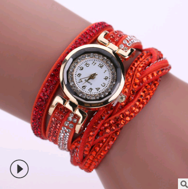 Reloj de moda para mujer con correa PU y detalles de diamantes retorcidos - Image 7