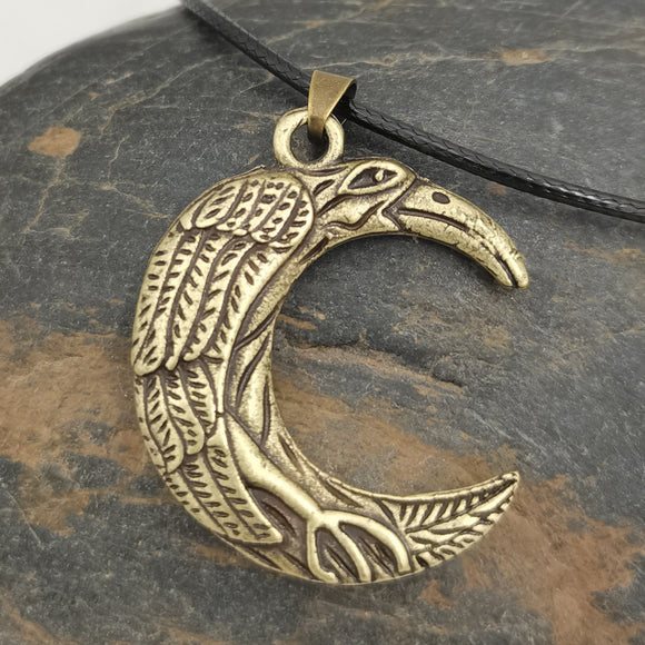 Colgante Cuervo Nórdico Céltico en Metal - Amuleto de Protección