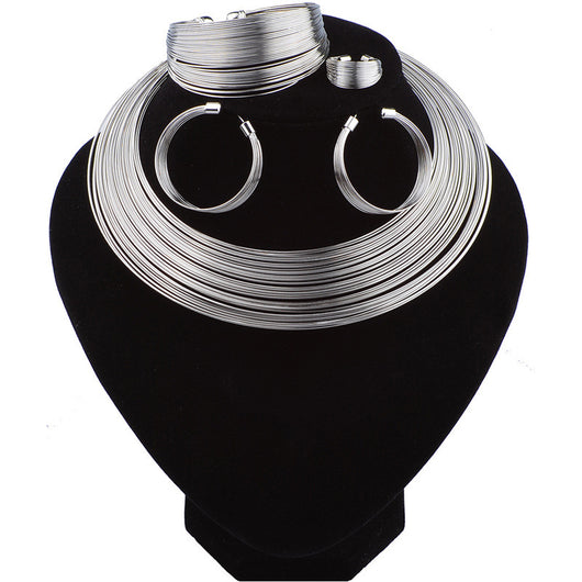 Juego de Aretes de Rayas Metálicas - Image 3