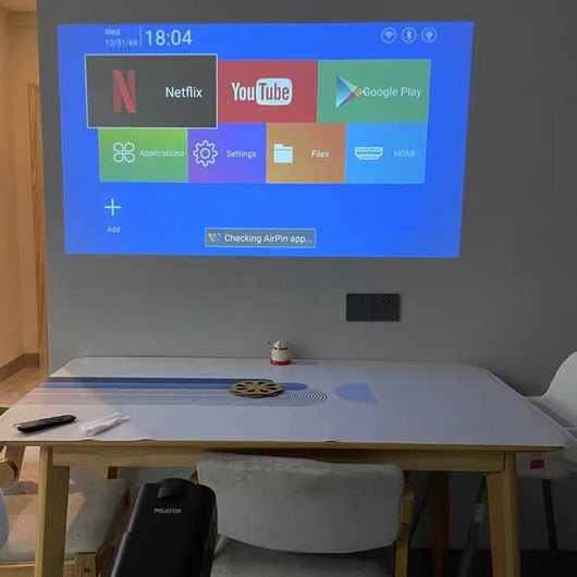 Proyector Gaming HD Inalámbrico con Pantalla y Control Remoto para Casa - Image 10