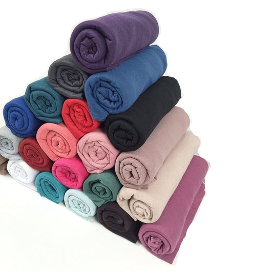 Hijab Islámico Elegante y Versátil