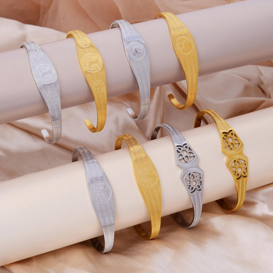 Pulsera de Acero Titanio con Patrón Hueco Estilo Chino de Aspecto Noble