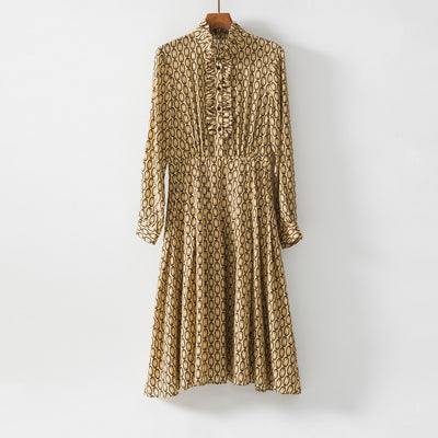 Vestido de seda con estampado de cadenas y detalles de madera - Image 5