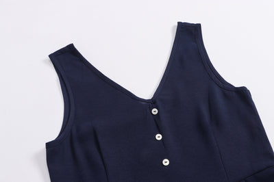 Jumpsuit con Escote en V, Halter y Cinturón - Image 5