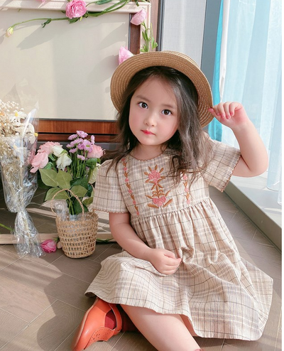 Falda Princesa Bordada para Niñas - Dos Versiones Elegantes - Image 7