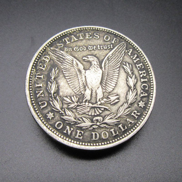 Moneda Antigua de Cobre Reina - Pieza de Colección
