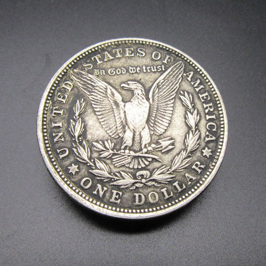 Moneda Antigua de Cobre Reina - Pieza de Colección