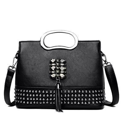Bolso de Hombro Portátil con Remaches y Borla Trendy - Image 8