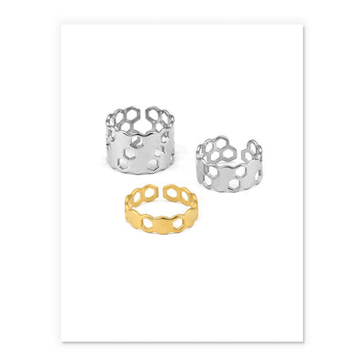 Anillo Minimalista de Oro Electrochapado con Diseño Panal Hueco - Image 2