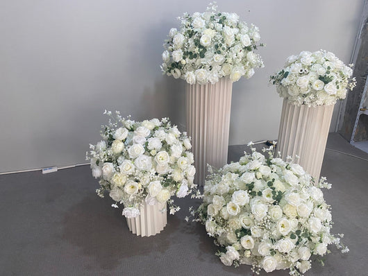 Bola Floral de Hortensias y Rosas para Decoración de Mesas de Boda - Image 29