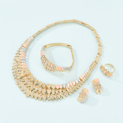 Juego de Joyería Nupcial Chapada en Oro: Collar, Aretes y Anillo - Image 3