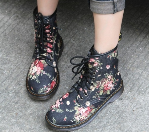 Botas Martin Estilo Vaquero Retro con Flores - Diseño Europeo Clásico
