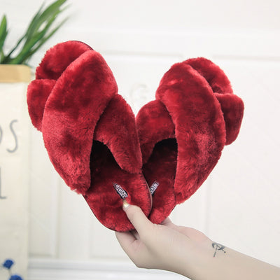 Pantuflas Abiertas de Piel Cruzadas - Image 8