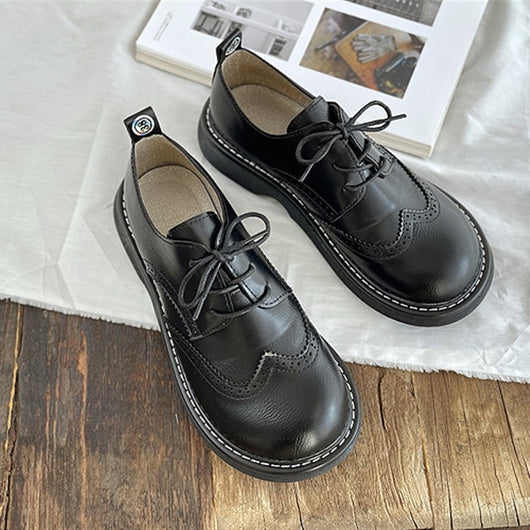 Zapatos Oxford Retro para Mujer con Tacón Robusto y Detalles Calados - Image 9