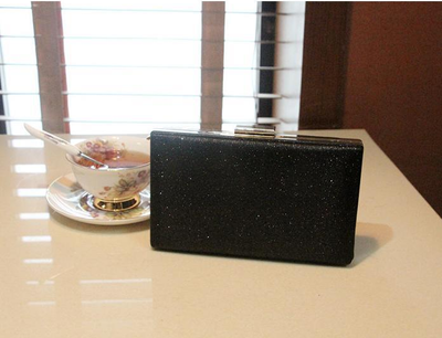 Bolso de Noche Brillante con Cadena - Clutch para Eventos - Image 5