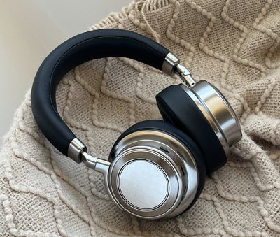 Auriculares Bluetooth Retro Estilo Maletín con Metal - Image 27