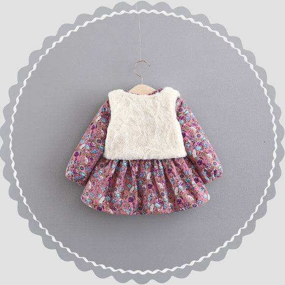 Conjunto de Falda y Blazer para Niñas con Detalles de Terciopelo