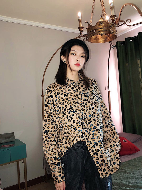 Camisa con Solapa Estampado Leopardo