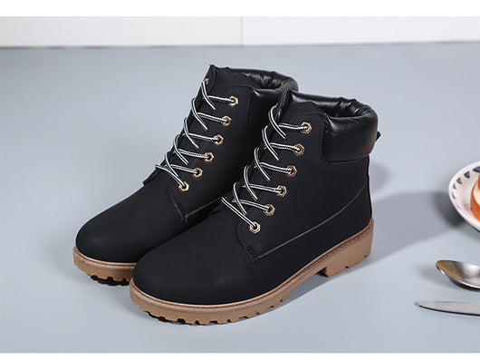 Botas Martin Blancas para Mujer - Estilo Trabajo y Casual - Image 15