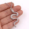Serpentine curve alloy necklace Plateado