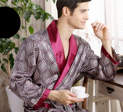 Bata de Seda para Hombre - Cómoda y Fresca para Verano - Image 9
