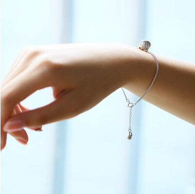 Pulsera Colgante Calada en Plata 925 con Diseño de Campana - Image 2