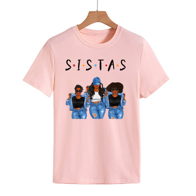 Playera Denim Sistas Three con Estampado Girly de Manga Corta - Image 6