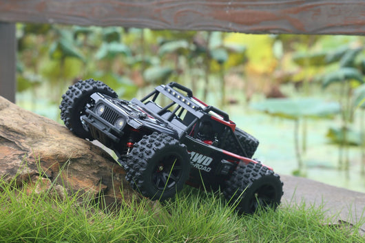 Camión Monstruo Desert Racer 4x4 con Motor Brushless y Control Remoto - Image 14