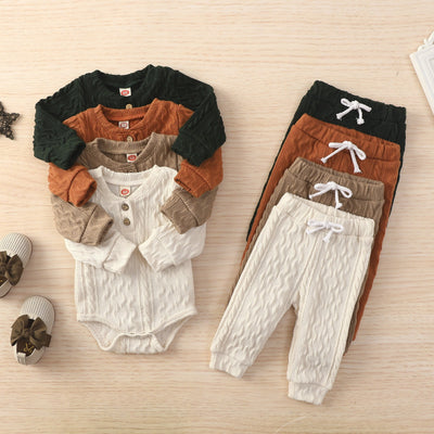 Conjunto Infantil de Dos Piezas con Cuello Redondo y Mangas Largas