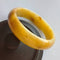 Pulsera de Jade Yadan Dorado del Gobi de Xinjiang - Joya Sedosa Auténtica